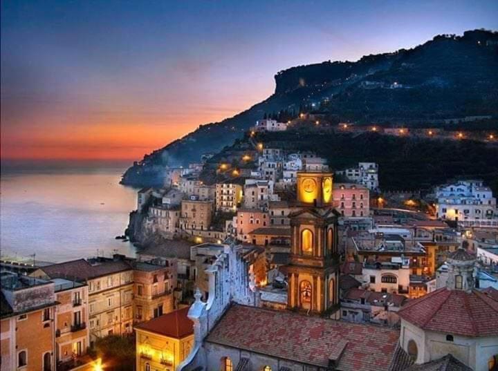 Apartamento Amalfi Coast Palace In Minori Exterior foto